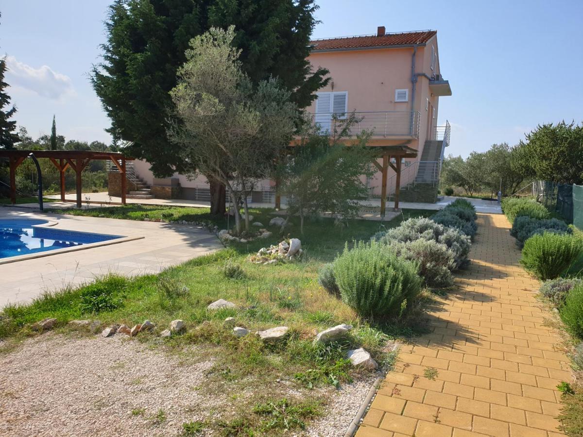 Olive Apartments Ugljan Buitenkant foto