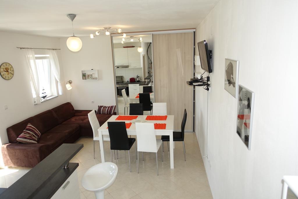 Olive Apartments Ugljan Buitenkant foto